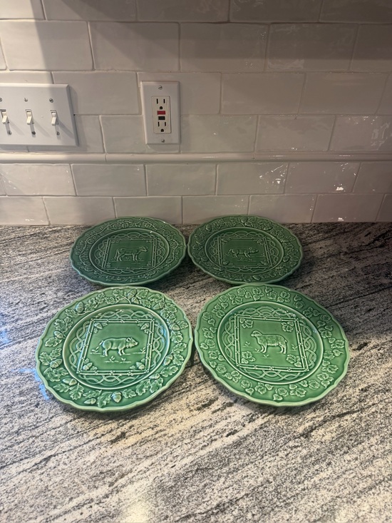 Bordallo Pinheiro Other - Set of 4 Bordallo Pinheiro Green Majolica Plates Farm Animals 9.25"